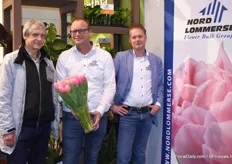 Erik Lommerse and Nol Geerlings (right) of Nord Lommerse together with a customer from Russia (left).